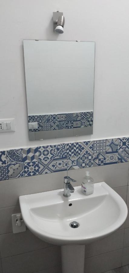 Manzoni Rooms Palermo Eksteriør billede